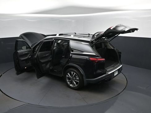 Certified 2023 INFINITI QX60 Luxe w/ Vision Package AWD/4WD image 2