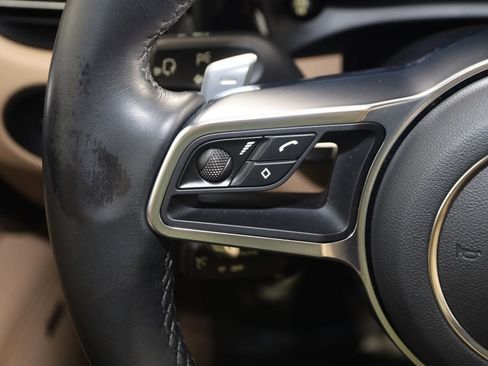 Used 2019 Porsche Macan AWD/4WD image 37