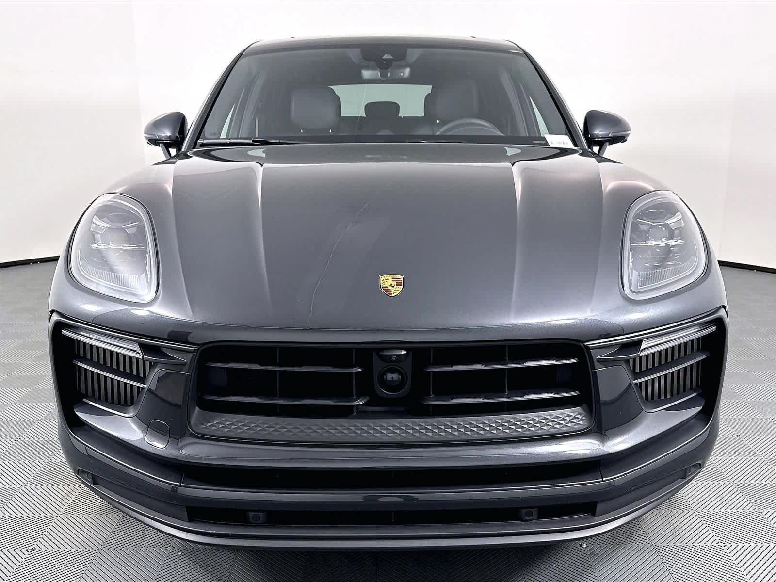 Certified 2023 Porsche Macan S AWD/4WD image 10