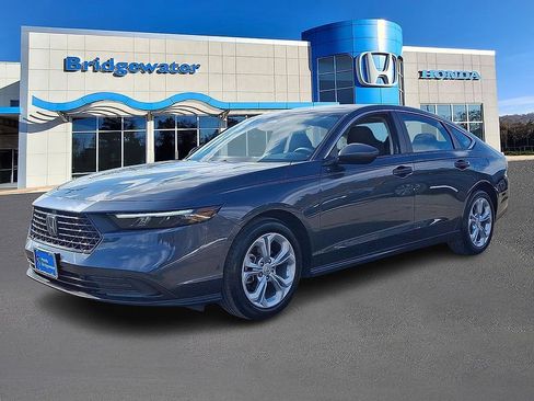 Used 2025 Honda Accord LX image 3