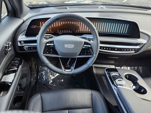 Used 2024 Cadillac Lyriq Luxury image 29