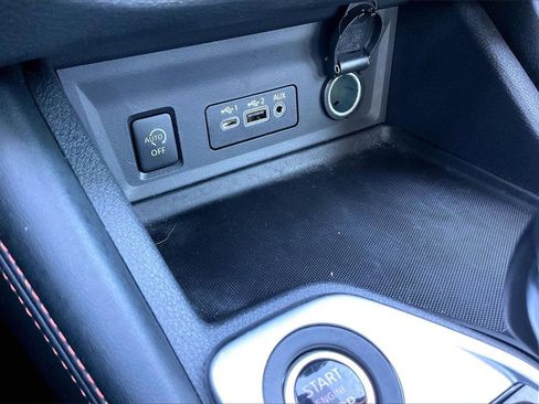 Used 2024 Nissan Sentra SR w/ SR Premium Package image 24