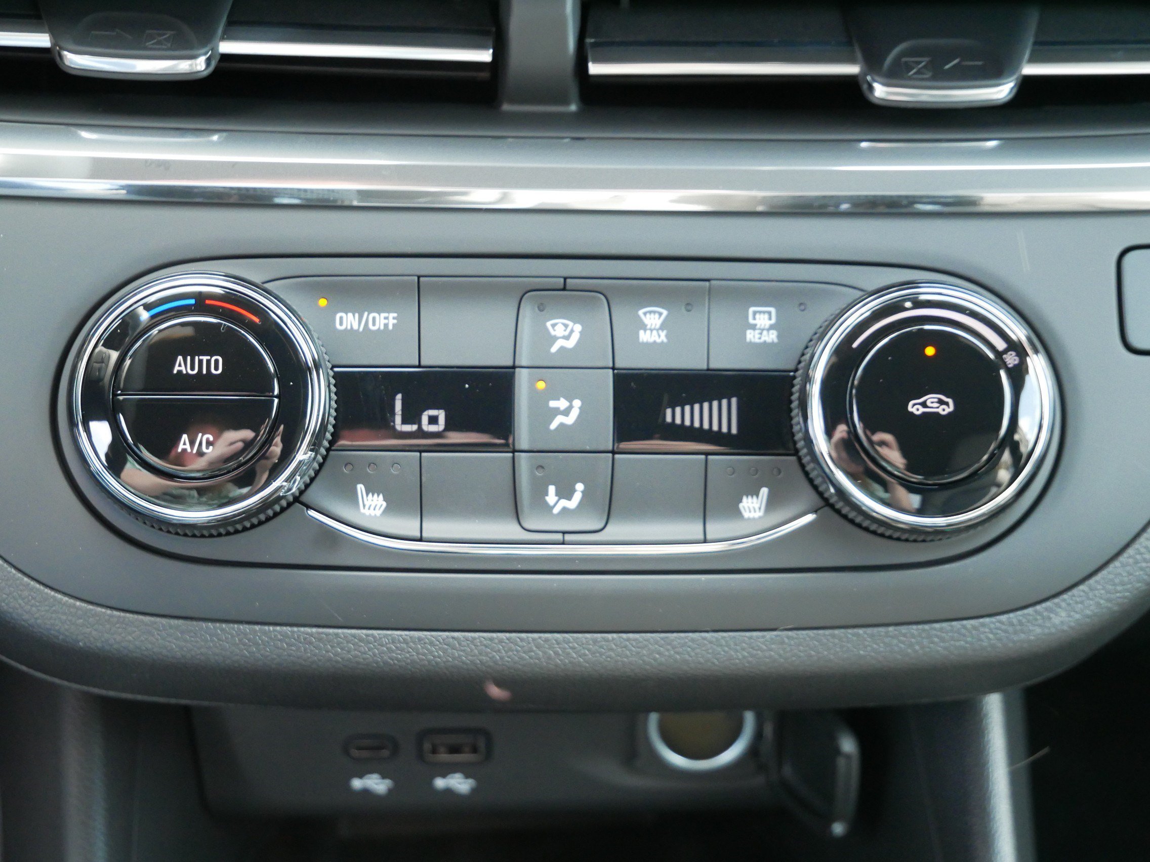 New 2026 Buick Envista Sport Touring w/ Convenience I Package FWD image 8