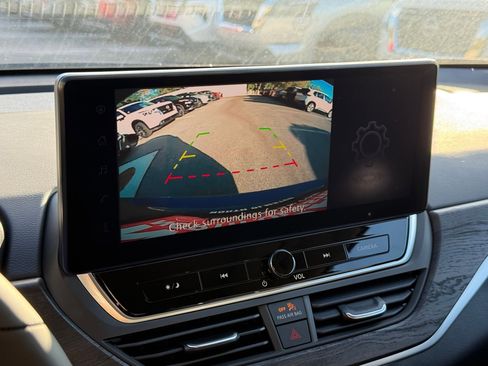 New 2025 Nissan Altima 2.5 SV w/ SV Premium Package image 12