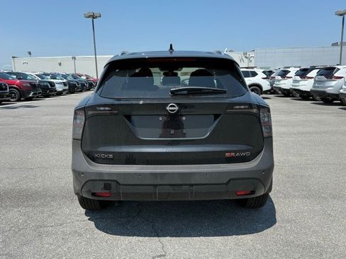New 2025 Nissan Kicks SR w/ SR Premium Package image 6
