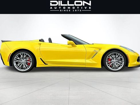 Used 2016 Chevrolet Corvette Z06 w/ 3LZ Preferred Equipment Group RWD image 3