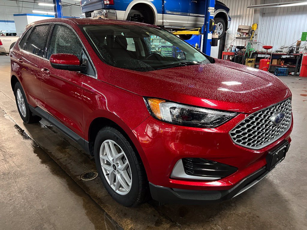 Used 2024 Ford Edge SEL AWD/4WD image 7