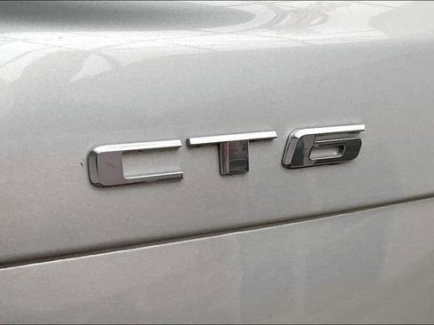 Used 2018 Cadillac CT6 Luxury image 23