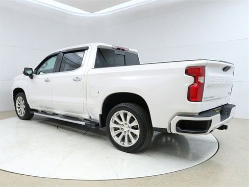 Used 2019 Chevrolet Silverado 1500 High Country image 5