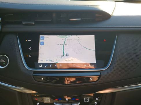 Certified 2025 Cadillac XT5 Sportv w/ Technology Package image 39