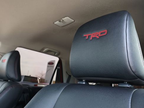 Used 2021 Toyota 4Runner TRD Off-Road Premium image 15