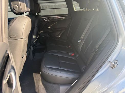 Certified 2026 Porsche Macan image 19