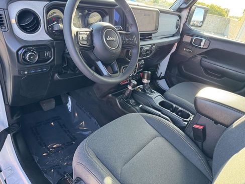 Certified 2025 Jeep Wrangler Unlimited Sport S 4xe AWD/4WD image 13
