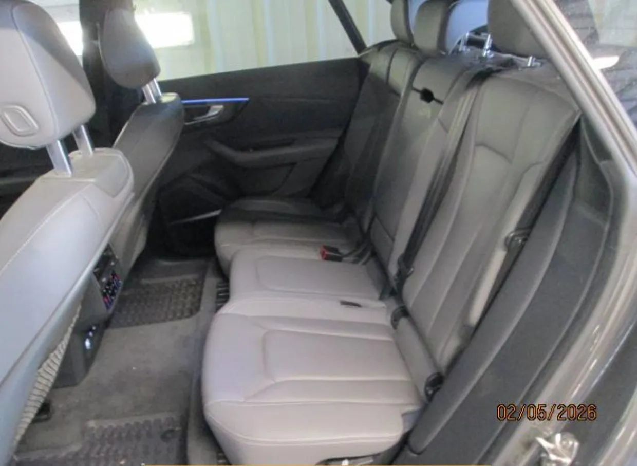Used 2019 Audi Q8 Premium Plus AWD/4WD image 49