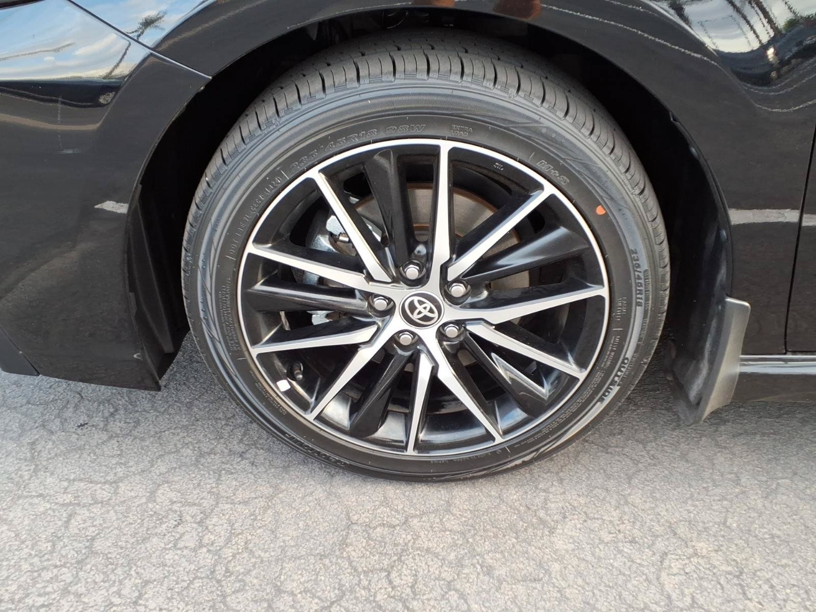Certified 2024 Toyota Camry SE FWD image 9