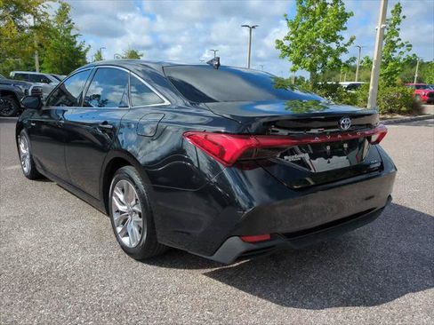 Certified 2021 Toyota Avalon XLE FWD image 4