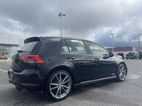 Used 2017 Volkswagen Golf R 4-Door AWD/4WD image 8