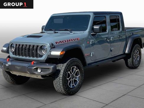 Used 2024 Jeep Gladiator Mojave w/ Technology Group AWD/4WD image 1
