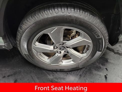 Used 2021 Toyota RAV4 XLE Premium AWD/4WD image 12