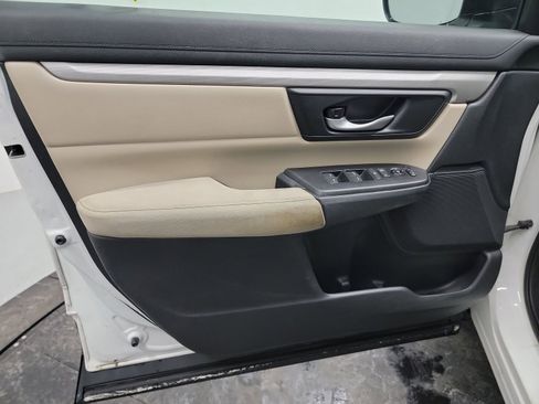 Used 2018 Honda CR-V LX image 13