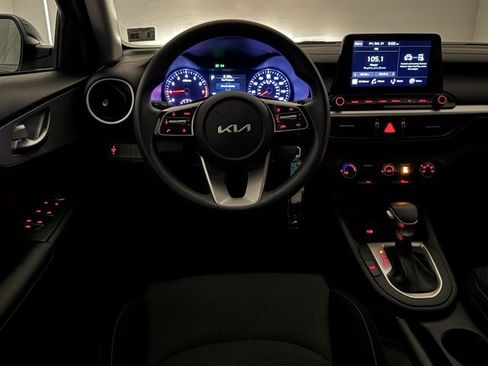 Used 2023 Kia Forte LXS image 38