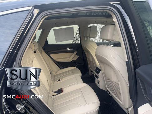Certified 2025 Audi Q5 2.0T Premium Plus w/ Premium Plus Package image 8