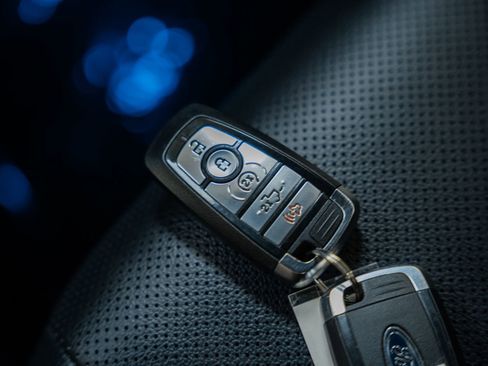 Used 2023 Ford F150 Lariat w/ Equipment Group 502A High image 60