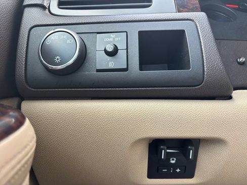Used 2012 GMC Yukon XL Denali AWD/4WD image 17