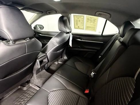 Used 2024 Toyota Camry SE w/ Convenience Package image 23