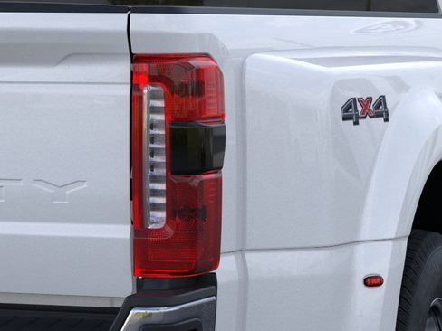 New 2026 Ford F350 Lariat w/ Lariat Ultimate Package AWD/4WD image 21