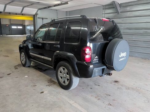 Used 2007 Jeep Liberty Limited AWD/4WD image 3