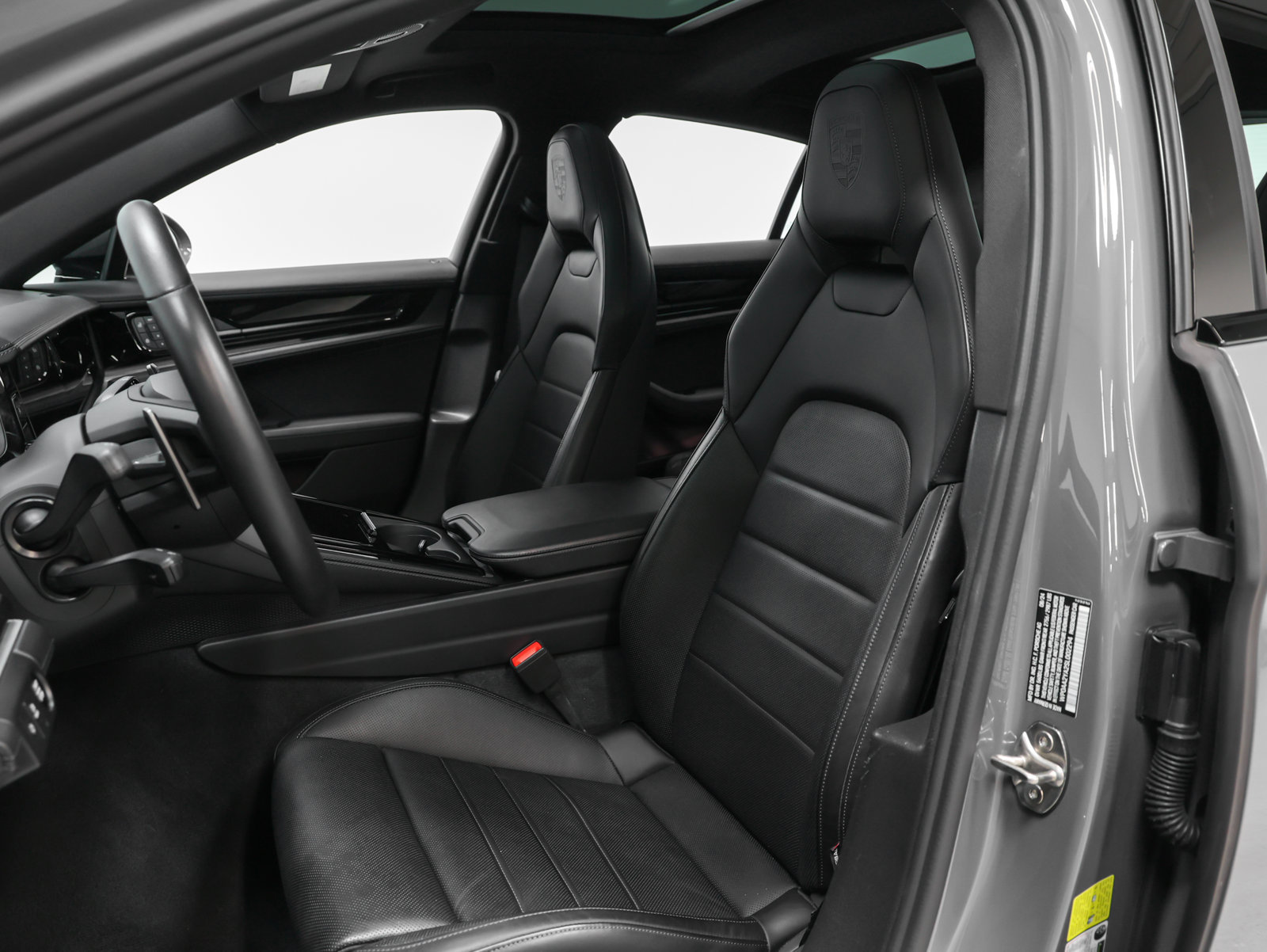 Certified 2025 Porsche Panamera 4 AWD/4WD image 5