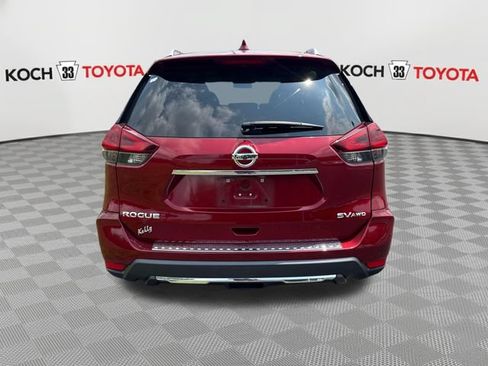 Used 2018 Nissan Rogue SV AWD/4WD image 7