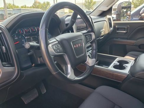 Used 2018 GMC Sierra 1500 SLE w/ SLE Value Package AWD/4WD image 10