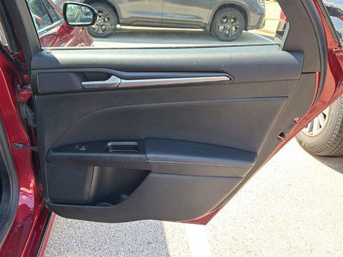 Used 2017 Ford Fusion Titanium AWD/4WD image 6