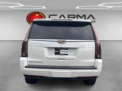 Used 2016 Cadillac Escalade 2WD image 4