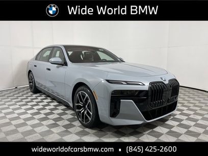 New 2025 BMW 760i xDrive