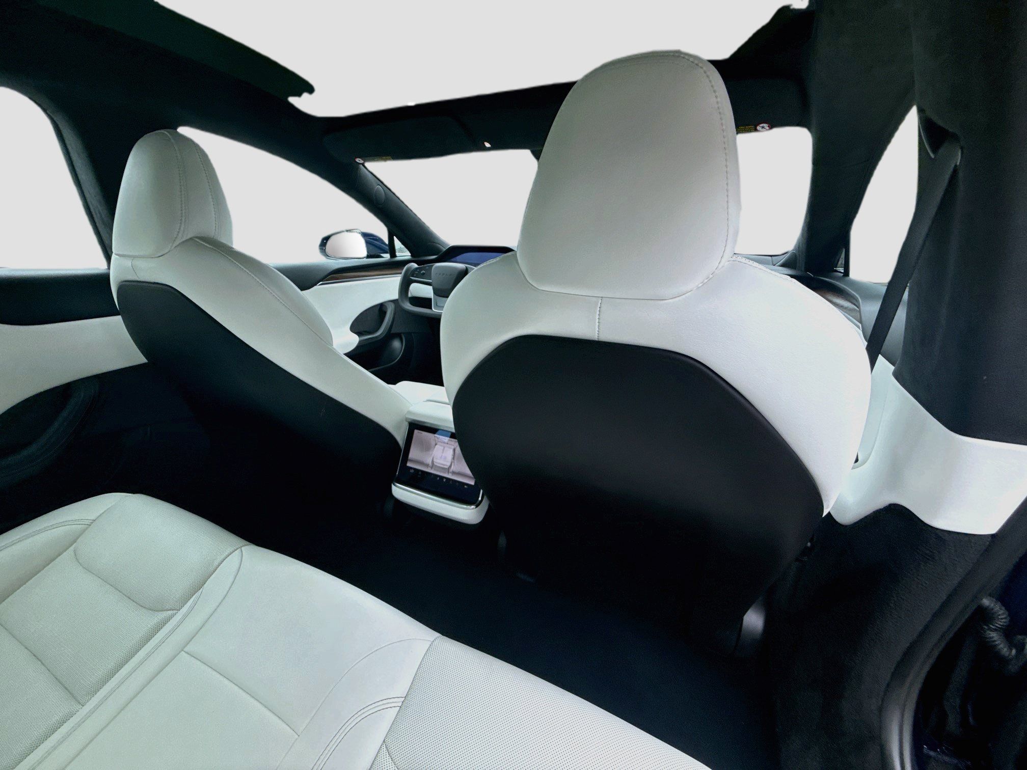 Used 2022 Tesla Model S AWD/4WD image 30