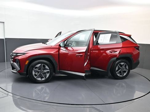 Used 2025 Hyundai Tucson SEL FWD image 30
