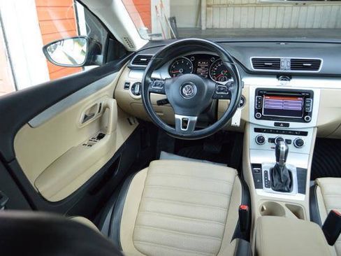 Used 2013 Volkswagen CC Sport FWD image 42