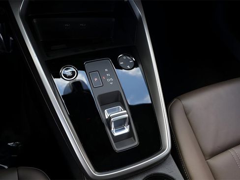 Used 2024 Audi A3 2.0T Premium Plus image 25