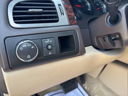 Used 2008 GMC Yukon XL Denali image 15