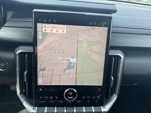 New 2025 GMC Acadia Elevation image 25