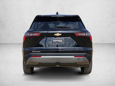 New 2026 Chevrolet Equinox LT w/ Safety and Technology Package FWD image 8