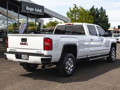 Used 2018 GMC Sierra 3500 Denali w/ Duramax Plus Package AWD/4WD image 8