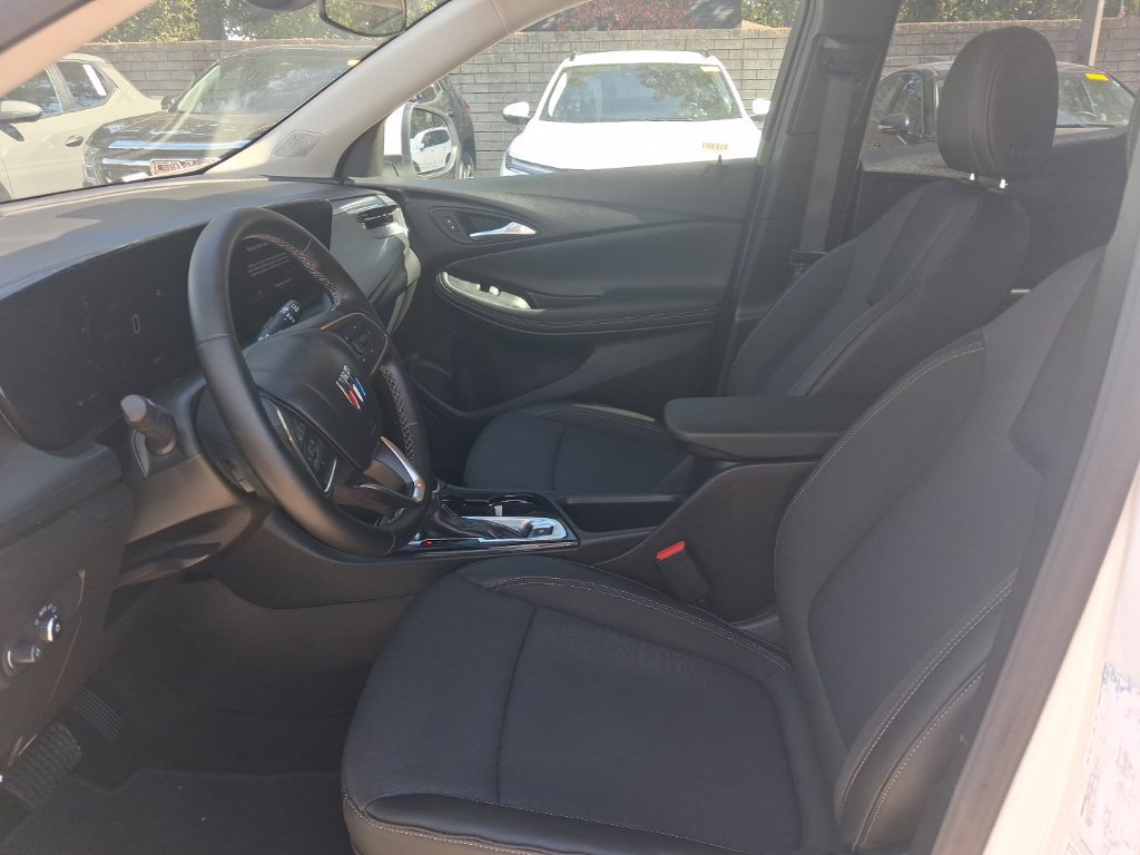 Used 2026 Buick Encore GX Preferred FWD image 4
