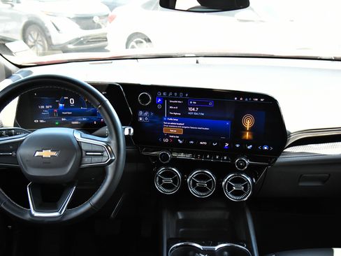 Used 2024 Chevrolet Blazer EV LT AWD/4WD image 43