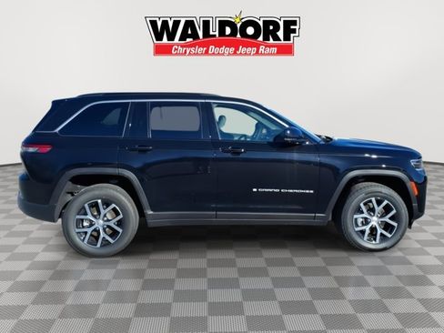New 2026 Jeep Grand Cherokee Limited image 2