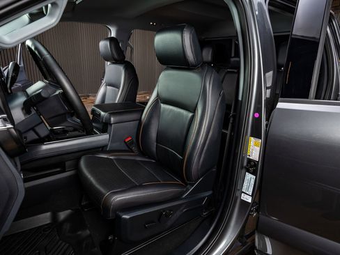 Used 2025 Ford F350 Lariat image 30