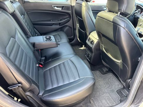 Used 2015 Ford Edge SEL w/ Equipment Group 201A FWD image 11